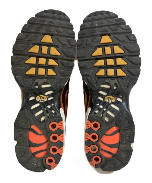 NIKE（ナイキ）NIKE (ナイキ) AIR MAX PLUS SAFETY ORANGE/UNIVERSITY GOLD-BLACK　DM0032-800 オレンジ×ブラック サイズ:26.5の古着・服飾アイテム
