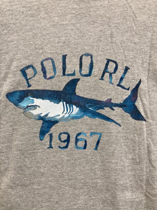 POLO SPORT（ポロスポーツ）POLO SPORT (ポロスポーツ) シャークプリントポケットTシャツ グレー サイズ:Lの古着・服飾アイテム