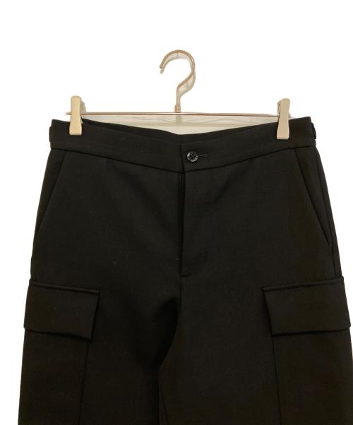 ATON（エイトン）ATON (エイトン) BACK SATIN FIELD CARGO PANTS ブラック サイズ:4の古着・服飾アイテム