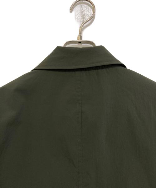 MONTEDORO（モンテドーロ）MONTEDORO (モンテドーロ) パッカブル ステンカラーコート　63M012 M9322 カーキ サイズ:44の古着・服飾アイテム