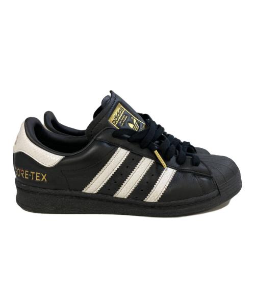 adidas（アディダス）adidas (アディダス) SUPERSTAR 82 GTX atmos“GID-SNK” CBLACK/FTWWHT/GOLDMT　ID3265 ブラック サイズ:270の古着・服飾アイテム