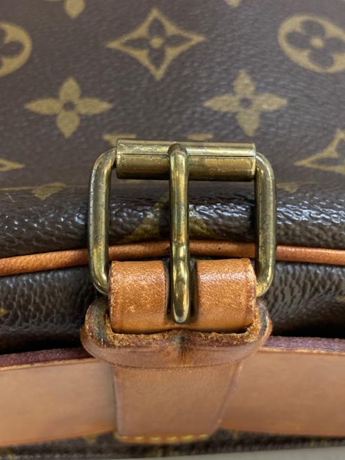 LOUIS VUITTON（ルイ ヴィトン）LOUIS VUITTON (ルイ ヴィトン) モノグラム カルトシエールMM　M51253 ブラウンの古着・服飾アイテム