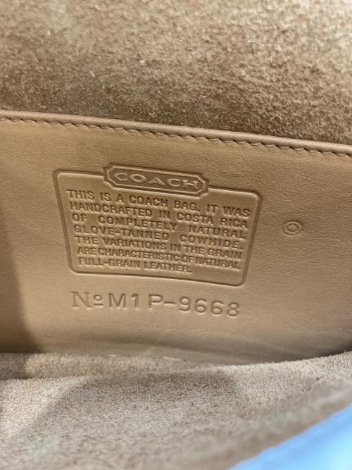 COACH（コーチ）COACH (コーチ) ターンロックレザーショルダーバッグ　9668 ベージュの古着・服飾アイテム