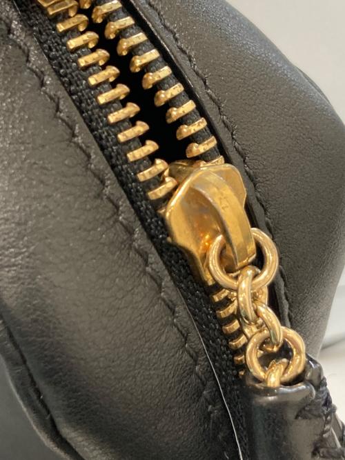 JIMMY CHOO（ジミーチュウ）JIMMY CHOO (ジミーチュウ) ATHINI CAMERA BAG ブラックの古着・服飾アイテム