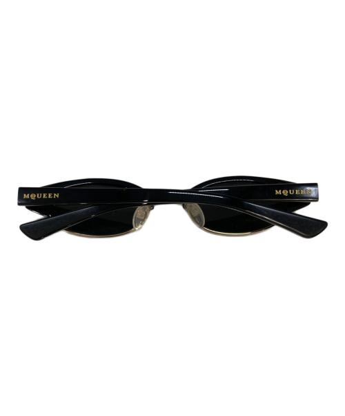 ALEXANDER McQUEEN（アレキサンダーマックイーン）ALEXANDER McQUEEN (アレキサンダーマックイーン) Round Sunglasses　AM0534S ブラックの古着・服飾アイテム