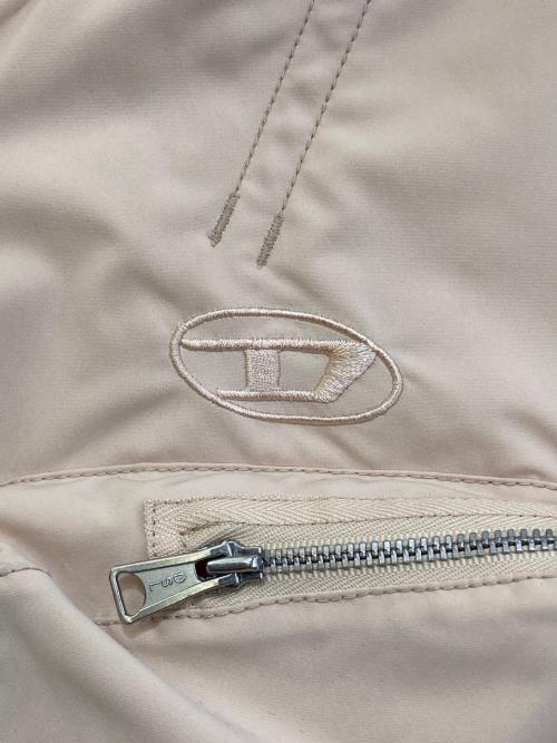 DIESEL（ディーゼル）DIESEL (ディーゼル) G-KHLOE テクニカルボンバージャケット　0EFAC ベージュ サイズ:XSの古着・服飾アイテム