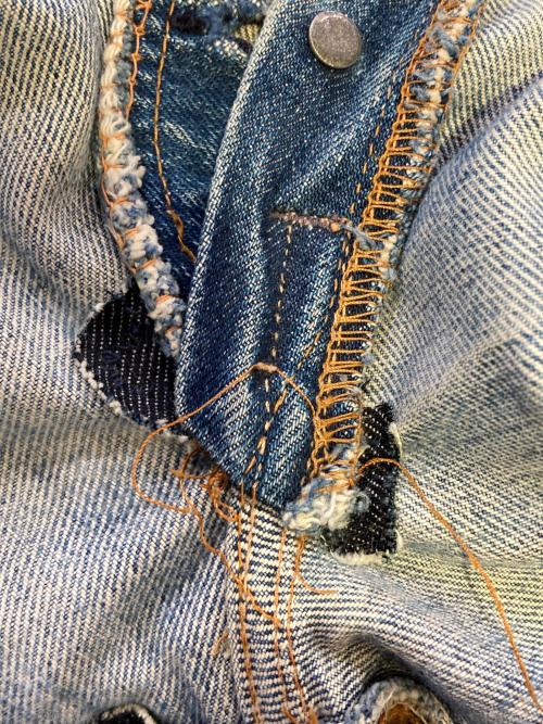 LEVI'S（リーバイス）LEVI'S (リーバイス) 501 デニムパンツ ブルー サイズ:不明(実寸をご参考下さい)の古着・服飾アイテム