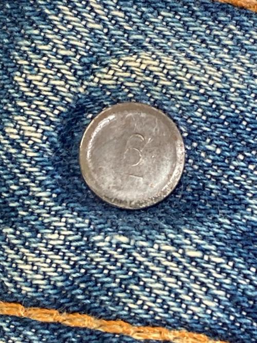 LEVI'S（リーバイス）LEVI'S (リーバイス) 501 デニムパンツ ブルー サイズ:不明(実寸をご参考下さい)の古着・服飾アイテム