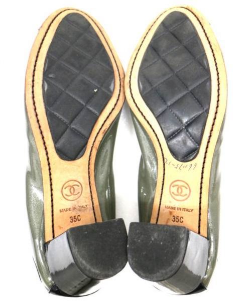 CHANEL（シャネル）CHANEL (シャネル) ココマークストレートチップパンプス カーキ サイズ:35C G26643の古着・服飾アイテム