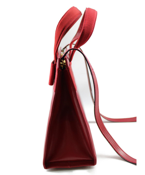 Salvatore Ferragamo（サルヴァトーレ フェラガモ）Salvatore Ferragamo (サルヴァトーレ フェラガモ) ヴァラリボン2WAYバッグ レッド サイズ:下記参照 AQ-214178　イタリア製の古着・服飾アイテム