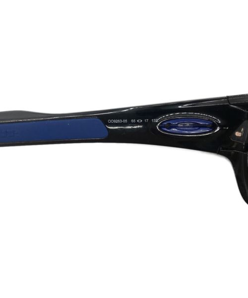 OAKLEY（オークリー）OAKLEY (オークリー) タービンサングラス ブラック×ブルー サイズ:SIZE 65□17の古着・服飾アイテム