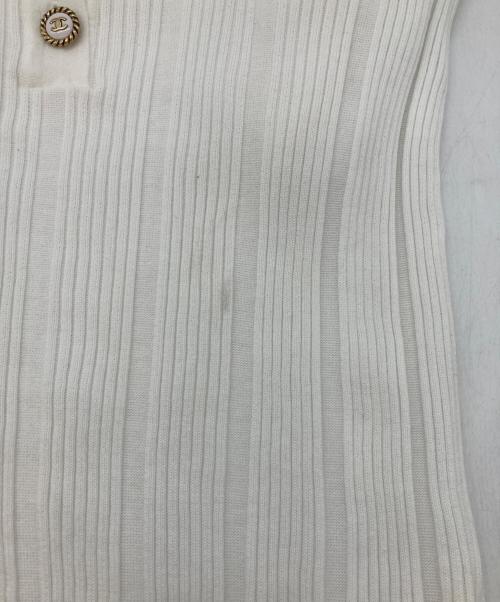 CHANEL（シャネル）CHANEL (シャネル) ココマークボタン半袖リブニット ホワイト サイズ:38の古着・服飾アイテム