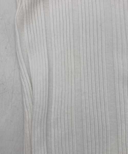 CHANEL（シャネル）CHANEL (シャネル) ココマークボタン半袖リブニット ホワイト サイズ:38の古着・服飾アイテム