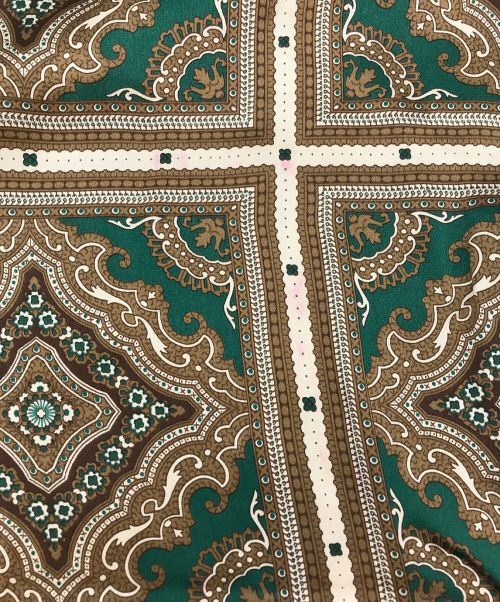 ZILLI（ジリー）ZILLI (ジリー) シルクスカーフ ベージュの古着・服飾アイテム