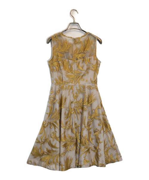 Diagram GRACE CONTINENTAL（ダイアグラム グレースコンチネンタル）Diagram GRACE CONTINENTAL (ダイアグラム グレースコンチネンタル) フェザーチュールノースリーブワンピース イエロー サイズ:SIZE 34の古着・服飾アイテム