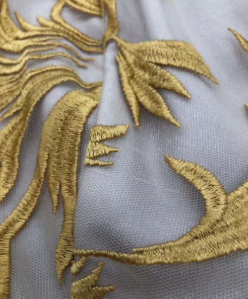 Diagram GRACE CONTINENTAL（ダイアグラム グレースコンチネンタル）Diagram GRACE CONTINENTAL (ダイアグラム グレースコンチネンタル) フェザーチュールノースリーブワンピース イエロー サイズ:SIZE 34の古着・服飾アイテム