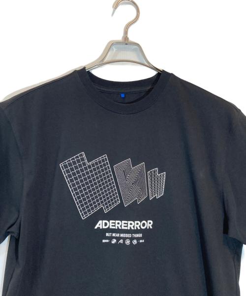 ADER error（アーダーエラー）ADER error (アーダーエラー) プリントTシャツ ブラック サイズ:SIZE A2の古着・服飾アイテム