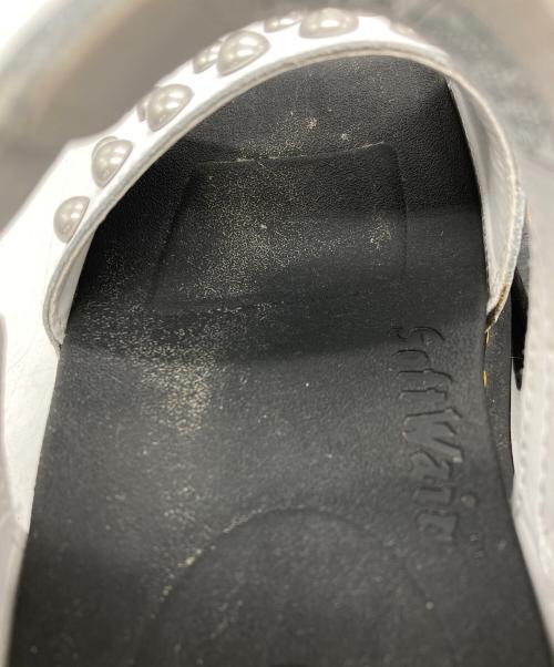 Dr.Martens（ドクターマーチン）Dr.Martens (ドクターマーチン) VOSS STUD ホワイト サイズ:SIZE UK4の古着・服飾アイテム