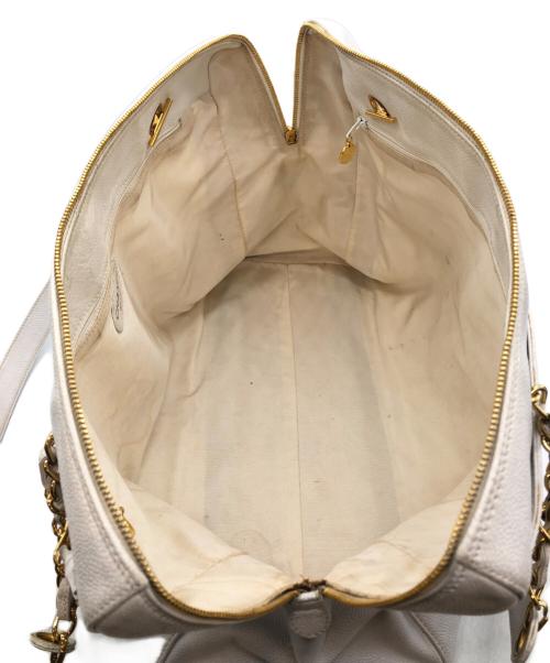 CHANEL（シャネル）CHANEL (シャネル) デカココマークショルダーバッグ ホワイトの古着・服飾アイテム