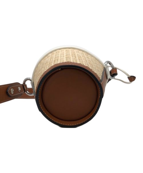 Maison Margiela（メゾンマルジェラ）Maison Margiela (メゾンマルジェラ) ファイヤ バケットバッグ ショルダーバッグ ベージュの古着・服飾アイテム