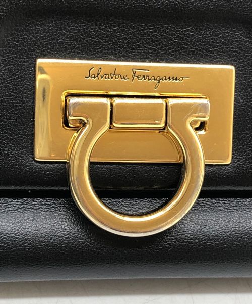 Salvatore Ferragamo（サルヴァトーレ フェラガモ）Salvatore Ferragamo (サルヴァトーレ フェラガモ) ガンチーニショルダーバッグ ブラックの古着・服飾アイテム