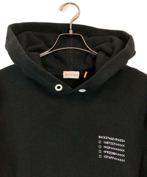 MONCLER（モンクレール）MONCLER (モンクレール) FRAGMENT DESIGN (フラグメントデザイン) バックステージフーディー ブラック サイズ:Sの古着・服飾アイテム