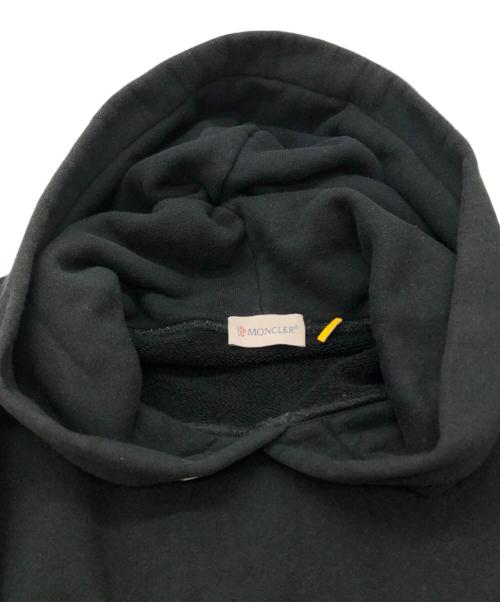 MONCLER（モンクレール）MONCLER (モンクレール) FRAGMENT DESIGN (フラグメントデザイン) バックステージフーディー ブラック サイズ:Sの古着・服飾アイテム