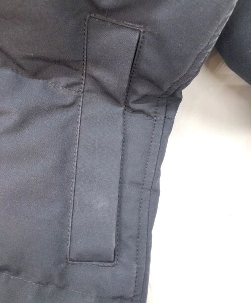 CANADA GOOSE（カナダグース）CANADA GOOSE (カナダグース) マッケンジー パーカ ヘリテージ ブラック サイズ:SIZE Mの古着・服飾アイテム