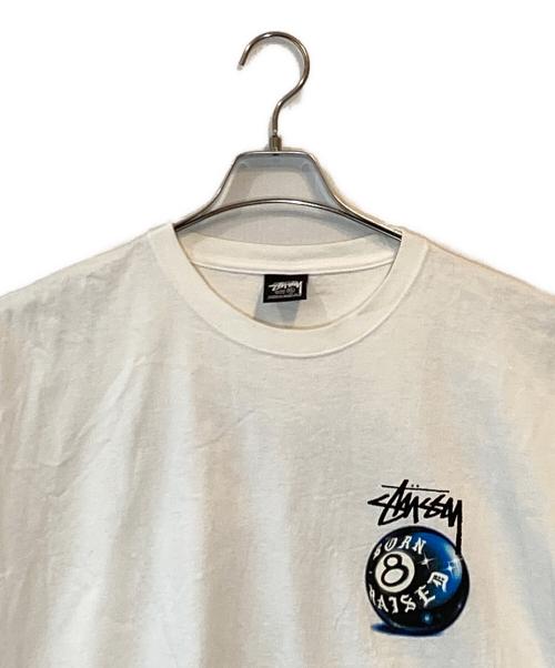 stussy（ステューシー）stussy (ステューシー) BORN X RAISED (ボーン レイズド) 8 BALL TEE ホワイト サイズ:XLの古着・服飾アイテム