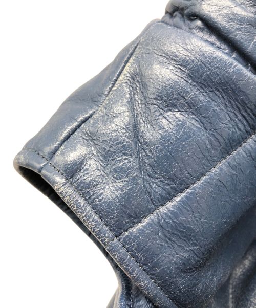 ROULETTE（ルーレット）ROULETTE (ルーレット) 中綿 バッファロー革ベスト ブルー サイズ:SIZE Lの古着・服飾アイテム