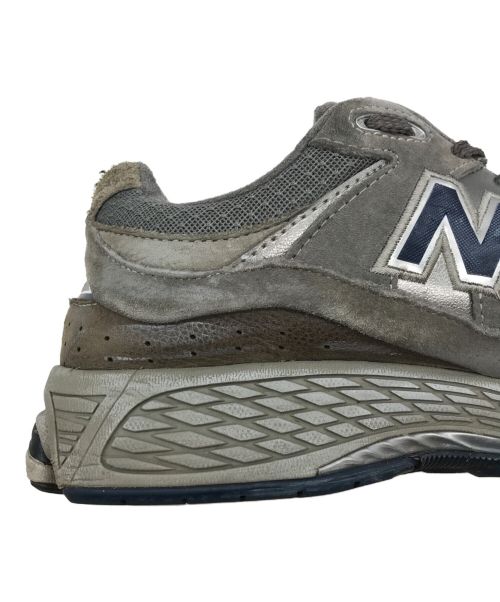 NEW BALANCE（ニューバランス）NEW BALANCE (ニューバランス) M2002RVA / ローカットスニーカー グレー サイズ:SIZE US 9.5の古着・服飾アイテム