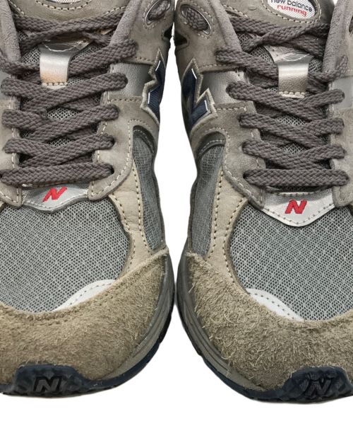 NEW BALANCE（ニューバランス）NEW BALANCE (ニューバランス) M2002RVA / ローカットスニーカー グレー サイズ:SIZE US 9.5の古着・服飾アイテム