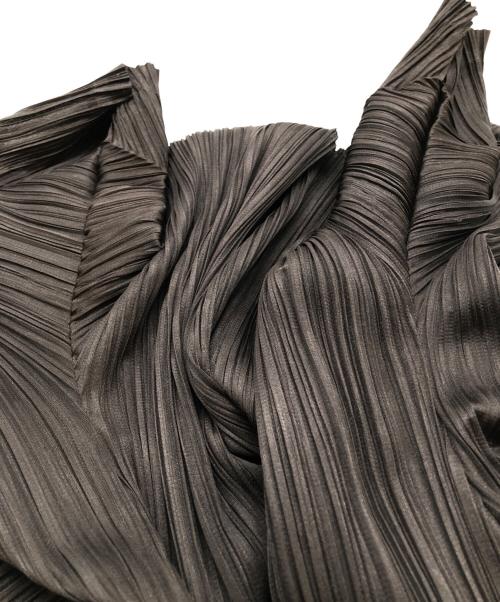 PLEATS PLEASE（プリーツプリーズ）PLEATS PLEASE (プリーツプリーズ) プリーツワンピース ブラウン サイズ:3の古着・服飾アイテム