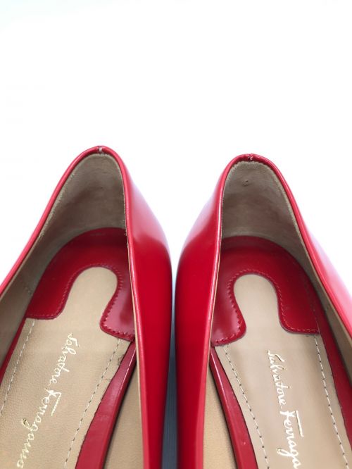 Salvatore Ferragamo（サルヴァトーレ フェラガモ）Salvatore Ferragamo (サルヴァトーレ フェラガモ) パンプス レッド サイズ:SIZE 8の古着・服飾アイテム
