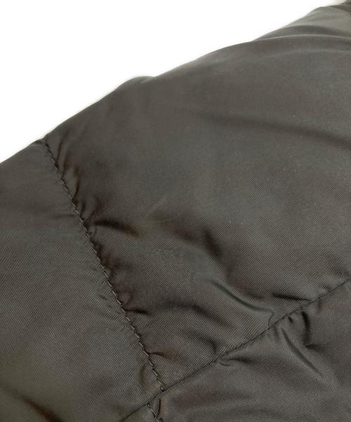 PRADA（プラダ）PRADA (プラダ) 切替ダウンジャケット ブラック サイズ:Mの古着・服飾アイテム