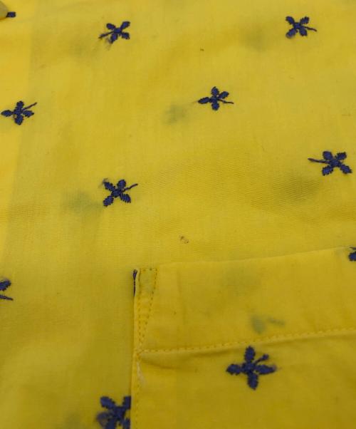 ISSEY MIYAKE（イッセイミヤケ）ISSEY MIYAKE (イッセイミヤケ) 刺繍デザイン半袖シャツ イエロー サイズ:3の古着・服飾アイテム