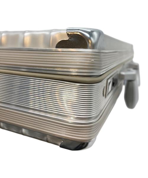 RIMOWA（リモワ）RIMOWA (リモワ) アタッシュケース シルバーの古着・服飾アイテム