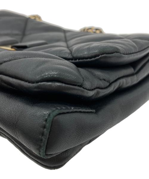 Salvatore Ferragamo（サルヴァトーレ フェラガモ）Salvatore Ferragamo (サルヴァトーレ フェラガモ) ヴァラ リボンチェーンショルダーバッグ ブラックの古着・服飾アイテム