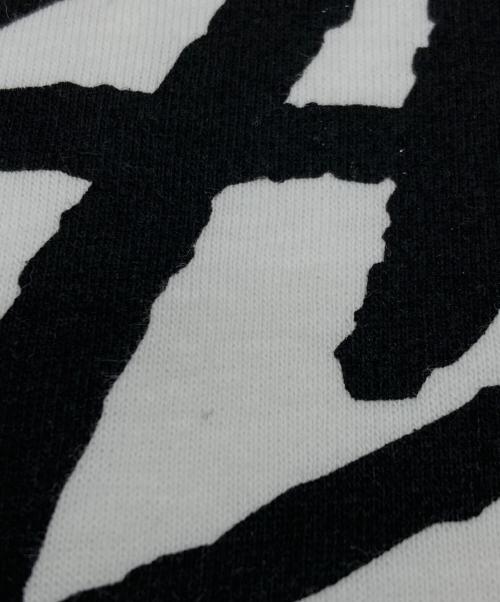 stussy（ステューシー）stussy (ステューシー) FRAGMENT DESIGN (フラグメントデザイン) One World. One Love. One Heart ホワイト サイズ:Sの古着・服飾アイテム