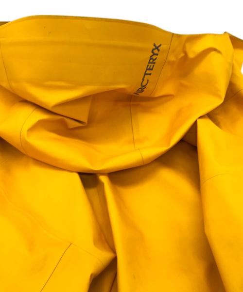 ARC'TERYX（アークテリクス）ARC'TERYX (アークテリクス) BETA JACKET イエロー サイズ:Sの古着・服飾アイテム