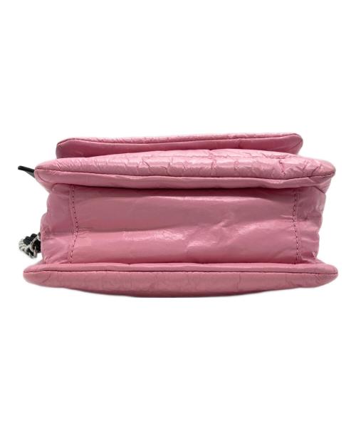 MARC JACOBS（マークジェイコブズ）MARC JACOBS (マーク ジェイコブス) The Pillow Bag Mini ピンク サイズ:下記参照の古着・服飾アイテム