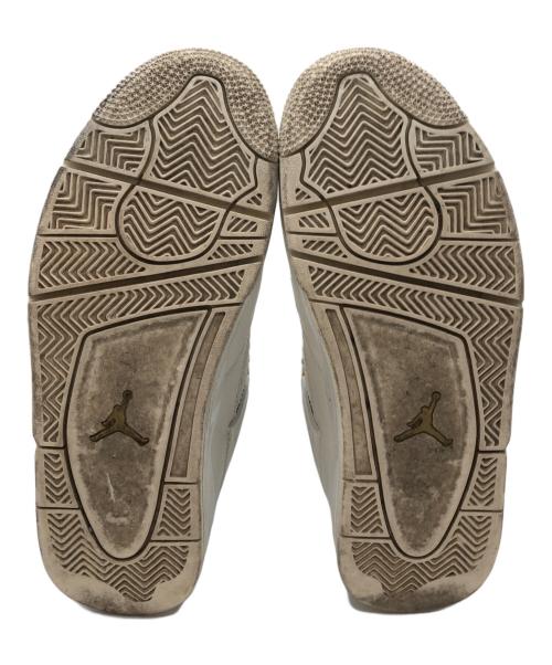 NIKE（ナイキ）NIKE (ナイキ) エアジョーダン4 レトロ ホワイト アンド ゴールド サイズ:SIZE US 9.5の古着・服飾アイテム