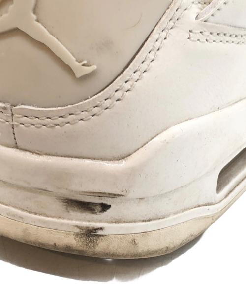 NIKE（ナイキ）NIKE (ナイキ) エアジョーダン4 レトロ ホワイト アンド ゴールド サイズ:SIZE US 9.5の古着・服飾アイテム
