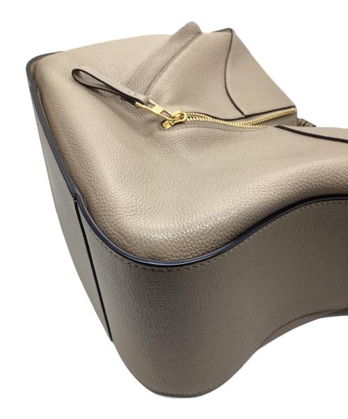 LOEWE（ロエベ）LOEWE (ロエベ) ハンモックバッグ ベージュの古着・服飾アイテム