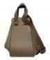 LOEWE（ロエベ）の古着「ハンモックバッグ」｜ベージュ