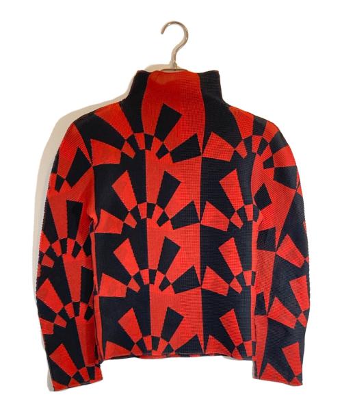ISSEY MIYAKE me（イッセイ ミヤケ ミー）ISSEY MIYAKE ME (イッセイ ミヤケ ミー) プリーツカットソー レッド サイズ:下記参照の古着・服飾アイテム