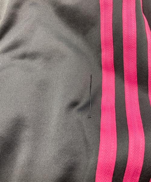 DISCOVERED（ディスカバード）DISCOVERED (ディスカバード) 再構築トラックパンツ グリーン×ブラック サイズ:ウエスト66cmの古着・服飾アイテム