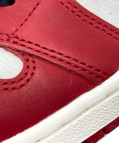 NIKE（ナイキ）NIKE (ナイキ) スニーカー ホワイト×レッド サイズ:US8の古着・服飾アイテム