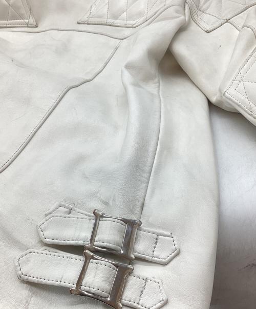 JOHN LAWRENCE SULLIVAN（ジョン ローレンス サリバン）JOHN LAWRENCE SULLIVAN (ジョン ローレンス サリバン) ホーススキンシングルライダースジャケット ホワイト サイズ:38の古着・服飾アイテム