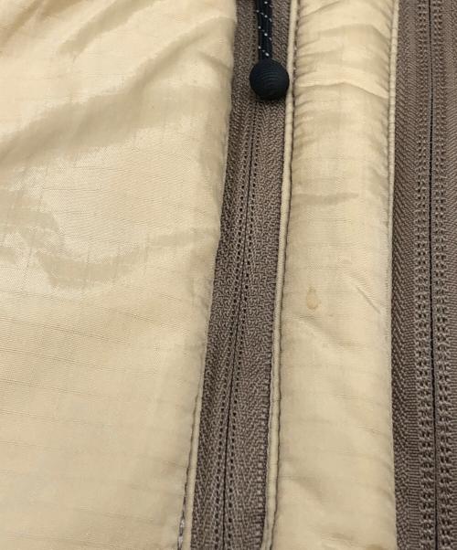 ENDS and MEANS（エンズアンド ミーンズ）ENDS and MEANS (エンズアンド ミーンズ) Tactical Puff Vest ベージュ サイズ:SMALLの古着・服飾アイテム